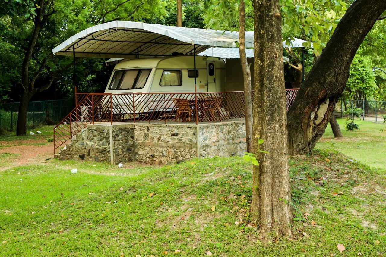مبيت وإفطار أنرادابورام Malwathu Oya Caravan Park المظهر الخارجي الصورة